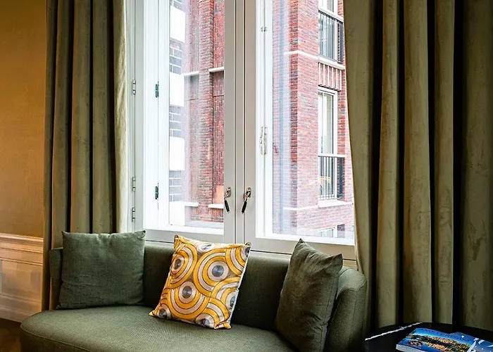 ホテル Pestana Riverside