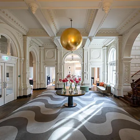 Hotel Pestana Riverside