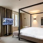 Hotel Pestana Riverside