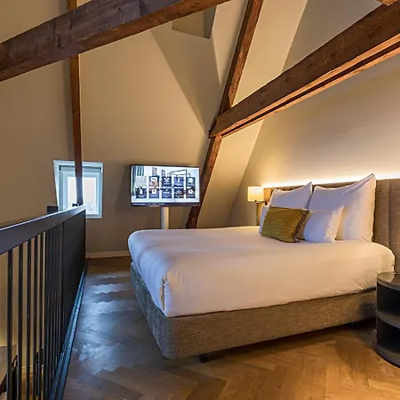 Hotel Pestana Riverside