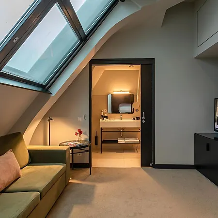 Pestana Riverside 5*