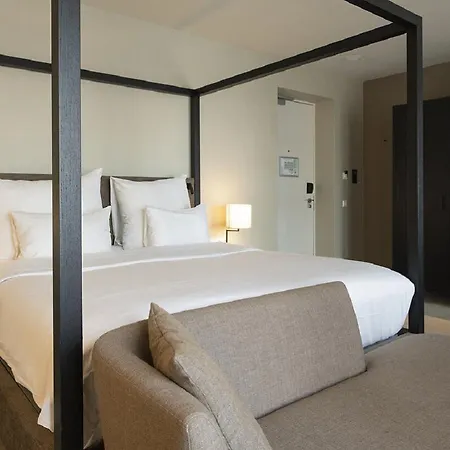 Pestana Riverside Hotel