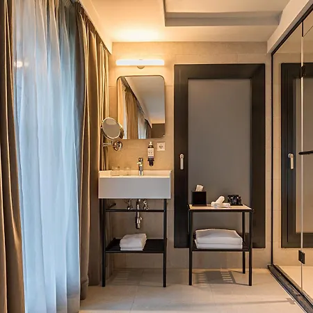 Pestana Riverside 5*