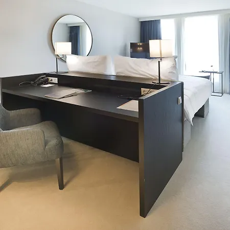 Pestana Riverside Hotel