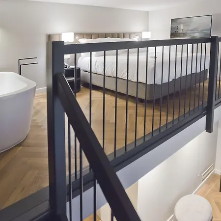 Hotel Pestana Riverside 5*