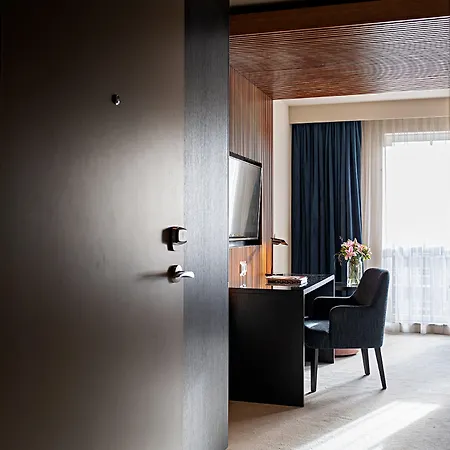 Pestana Riverside 5*