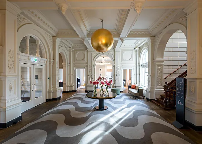 Hotel Pestana Riverside