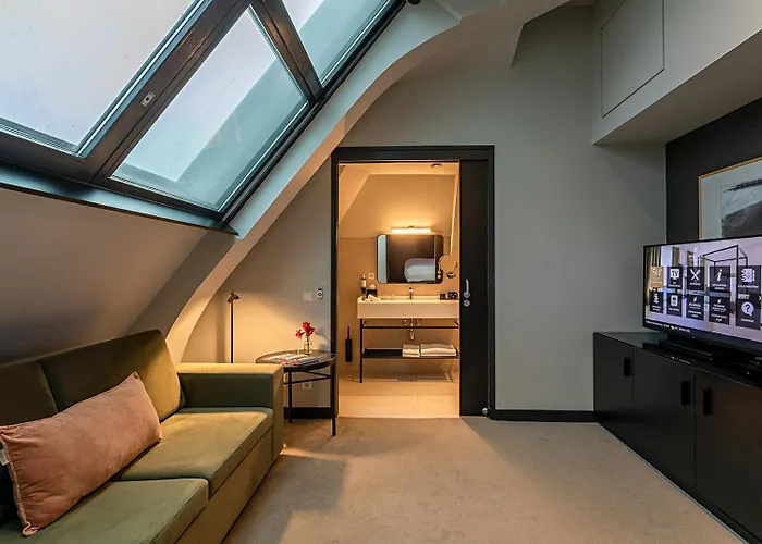 Pestana Riverside 5*