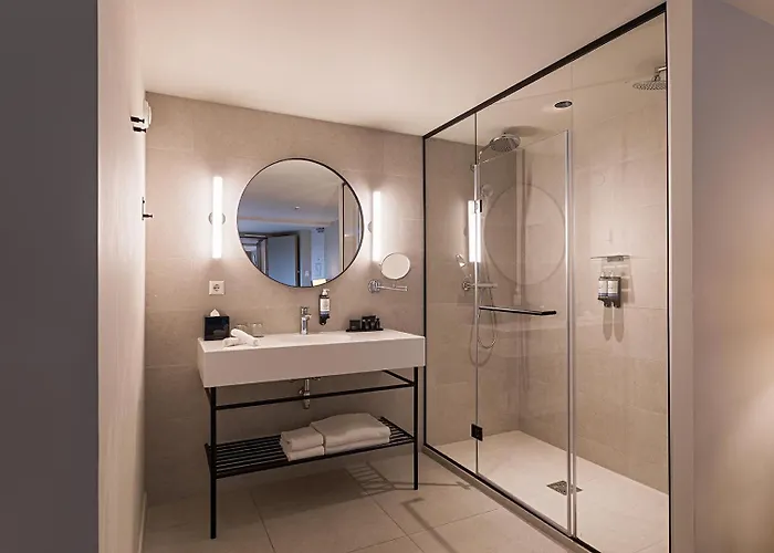 Pestana Riverside 5*