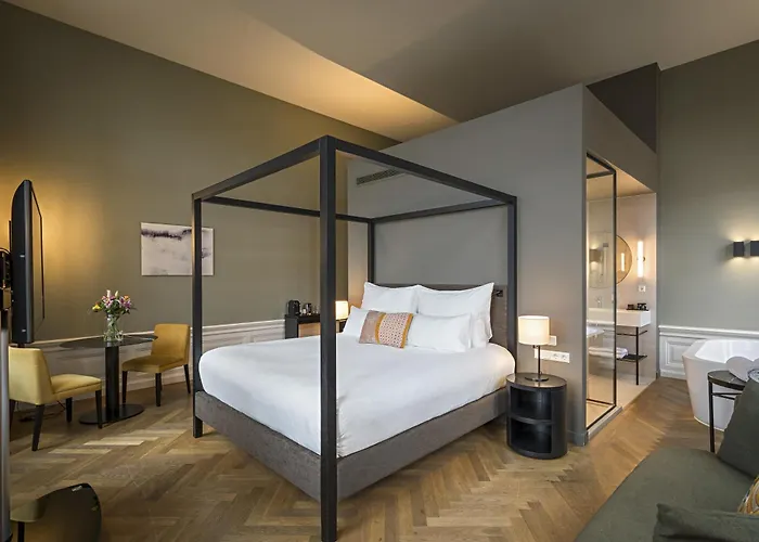 Pestana Riverside Hotel 5*