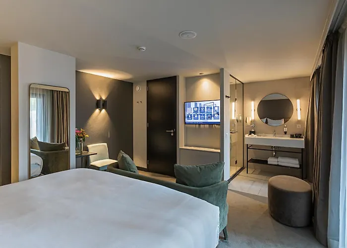 Hotel Pestana Riverside