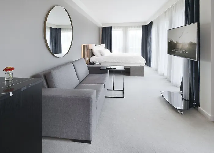 Pestana Riverside Hotel