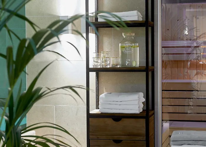 Pestana Riverside 5*