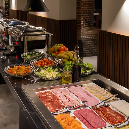 Hotel Pestana Riverside 5*