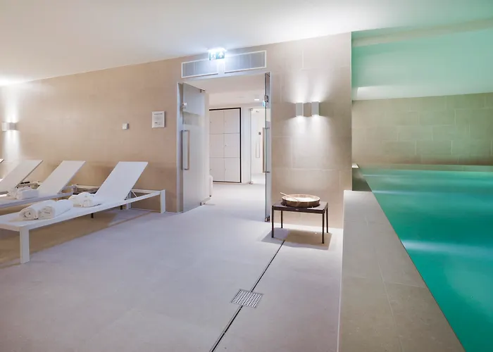 Pestana Riverside 5*