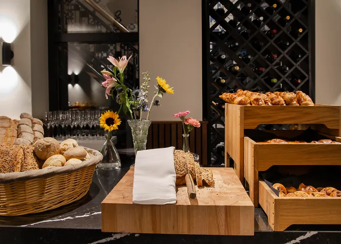 Pestana Riverside 5*