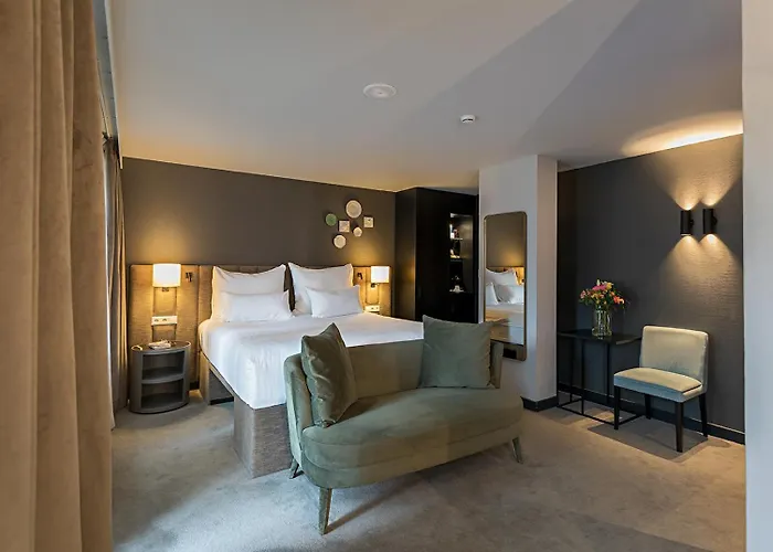 Hotel Pestana Riverside 5*