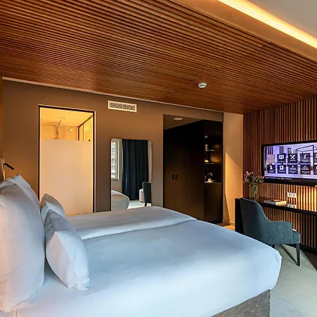 Pestana Riverside